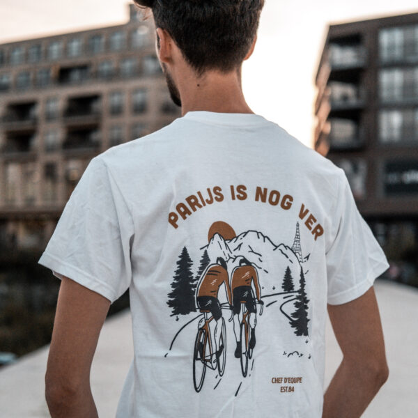 t-shirt wit parijs is nog ver